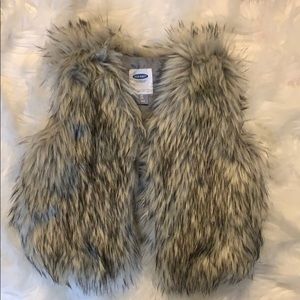 Old navy fur vest